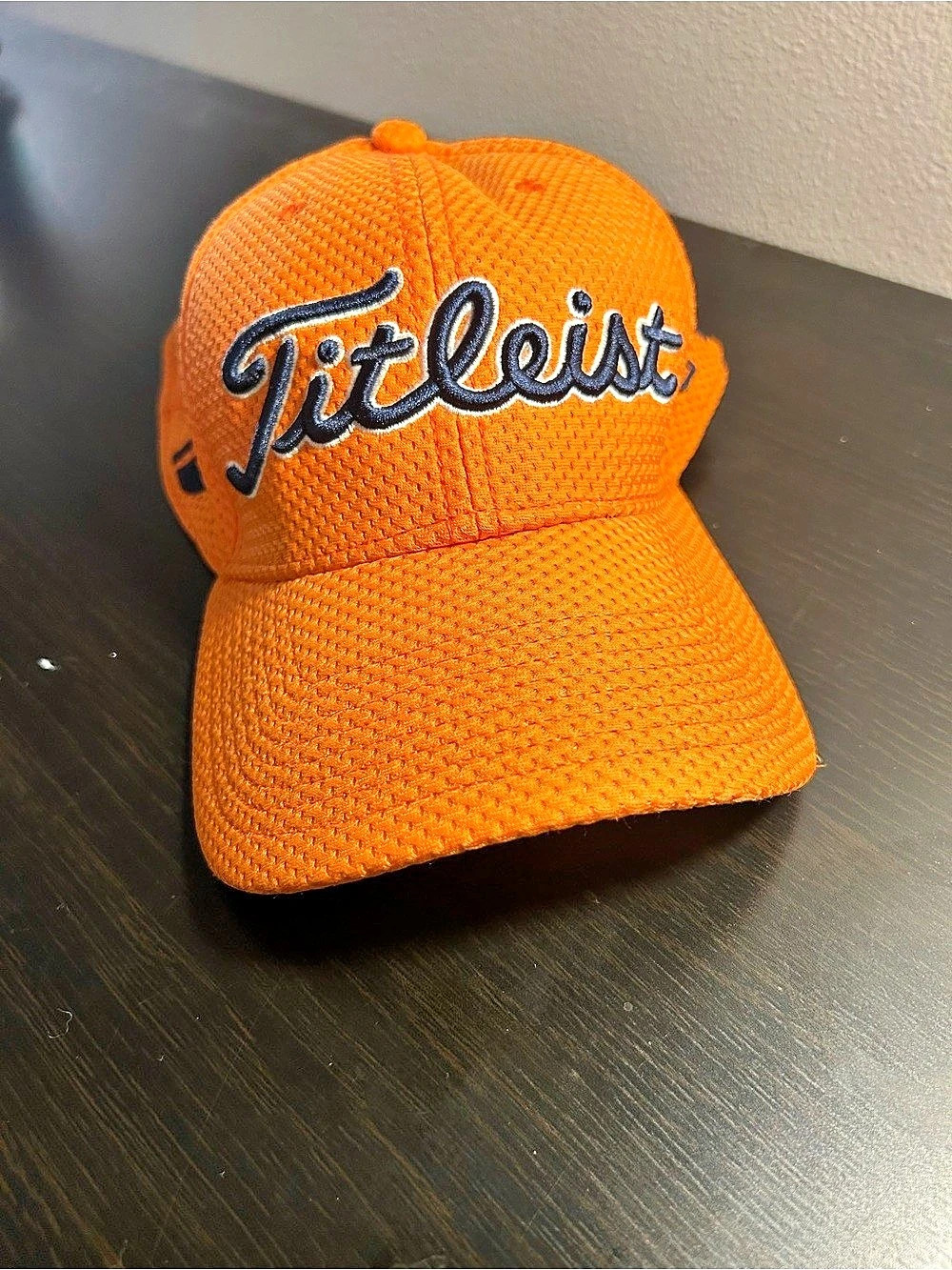 Titleist Pro V1 Orange Mesh Golf Hat L/XL Breathable Embroidered Logo